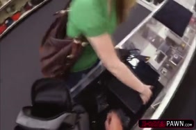 سكس بنات بكر في غرفت النوم اغتصاب